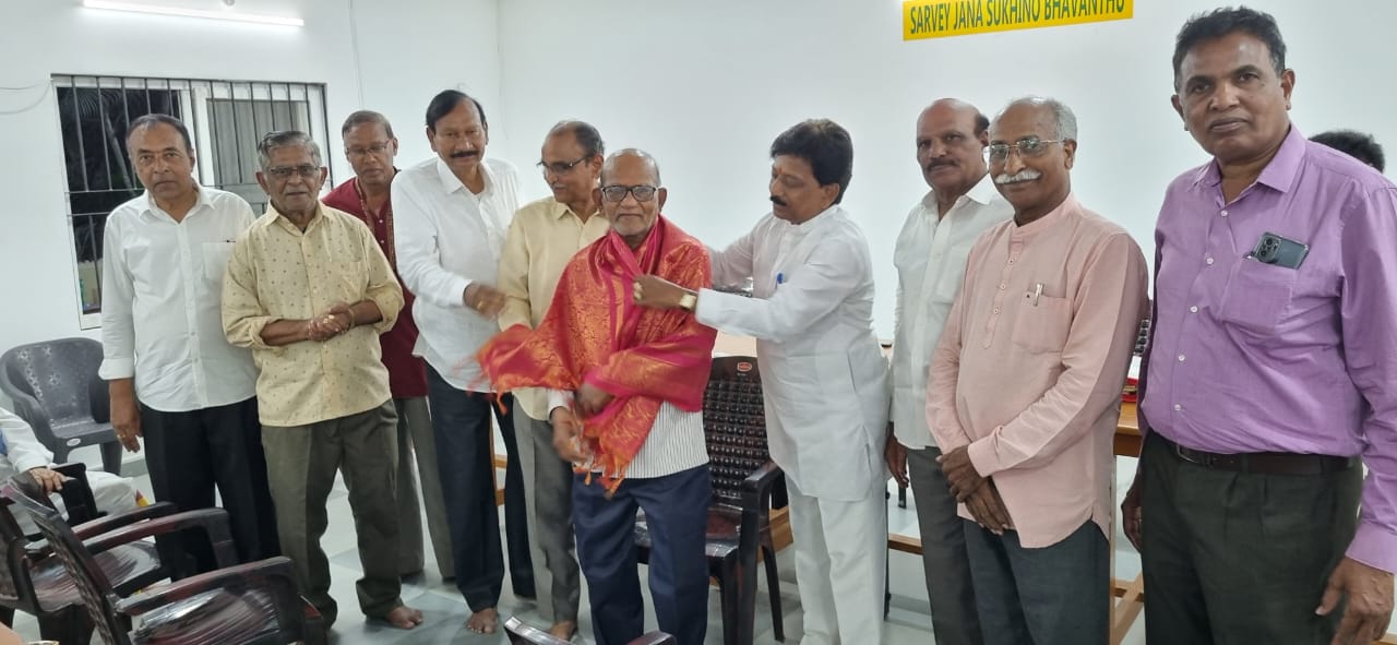 Honouring Vadlamaani Satyanarayana Murty Garu on the occation of his birthday in May.jpeg